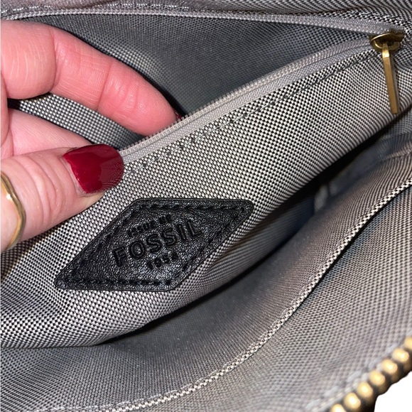 Fossil Elle leather Crossbody - Picture 9 of 13